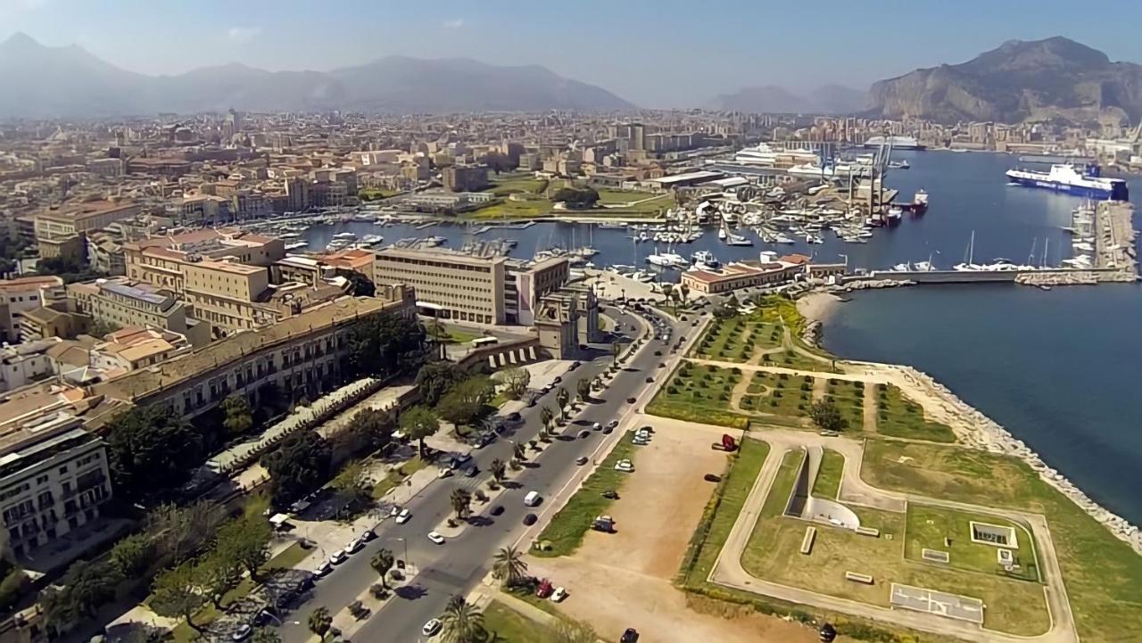 Garibaldi Rooms 29 - Piazza Marina A Palermo - In Pieno Centro. Exteriör bild