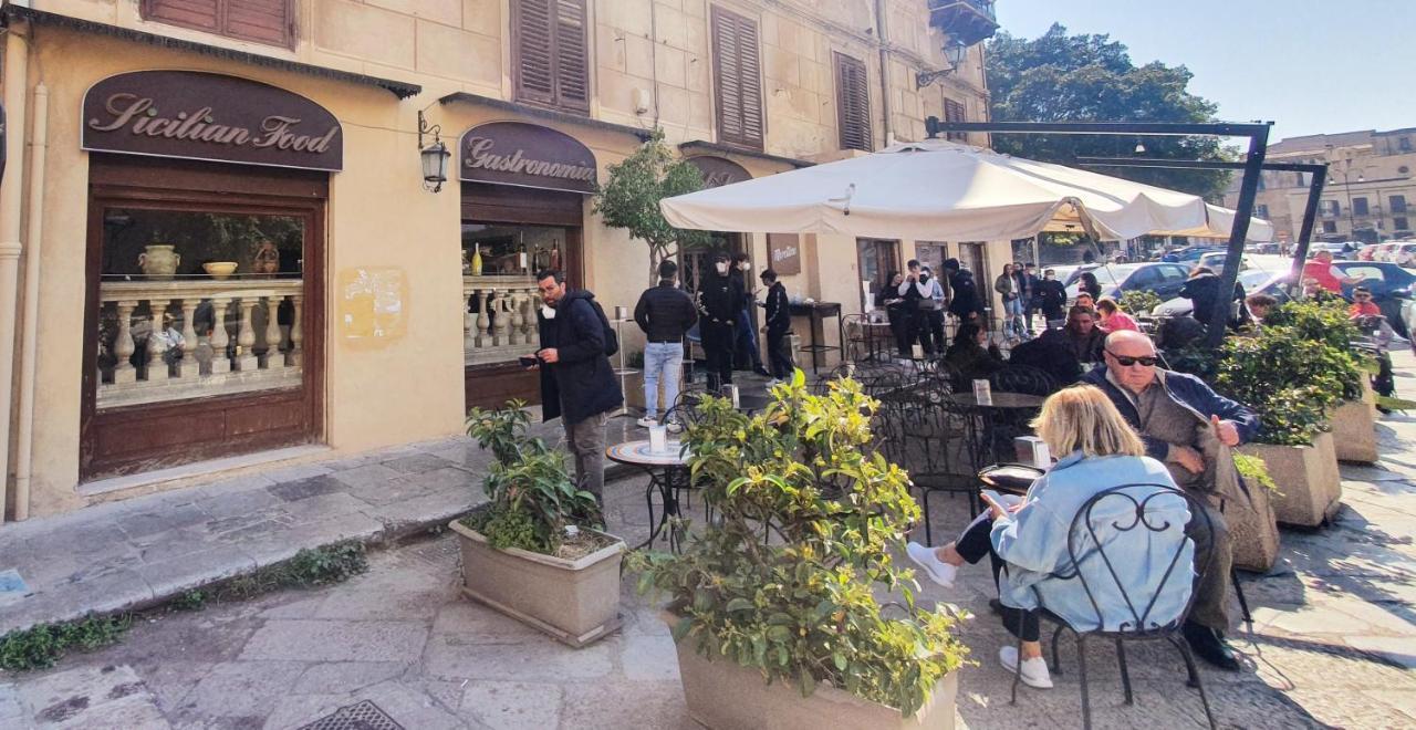Garibaldi Rooms 29 - Piazza Marina A Palermo - In Pieno Centro. Exteriör bild