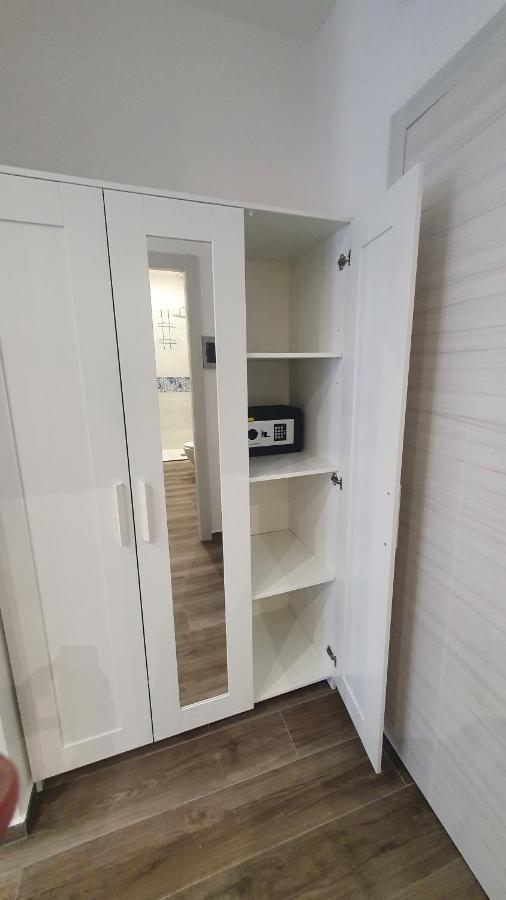 Garibaldi Rooms 29 - Piazza Marina A Palermo - In Pieno Centro. Exteriör bild