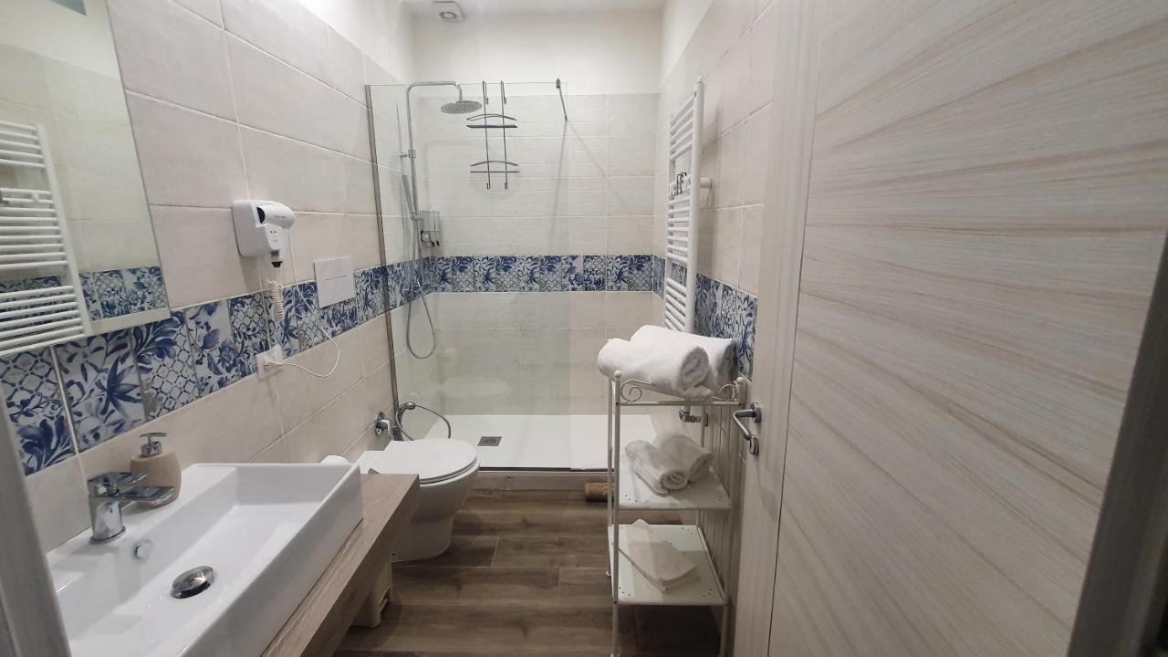 Garibaldi Rooms 29 - Piazza Marina A Palermo - In Pieno Centro. Exteriör bild