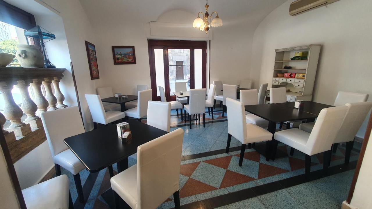 Garibaldi Rooms 29 - Piazza Marina A Palermo - In Pieno Centro. Exteriör bild